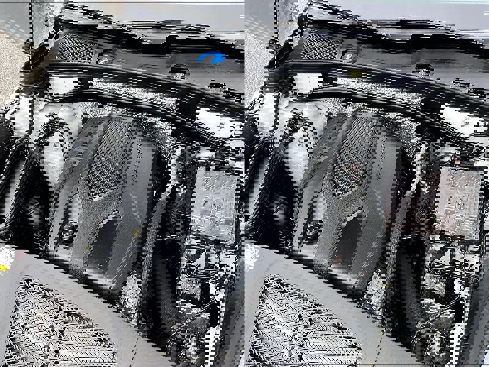 Used 2023 Porsche Macan Turbo image 47