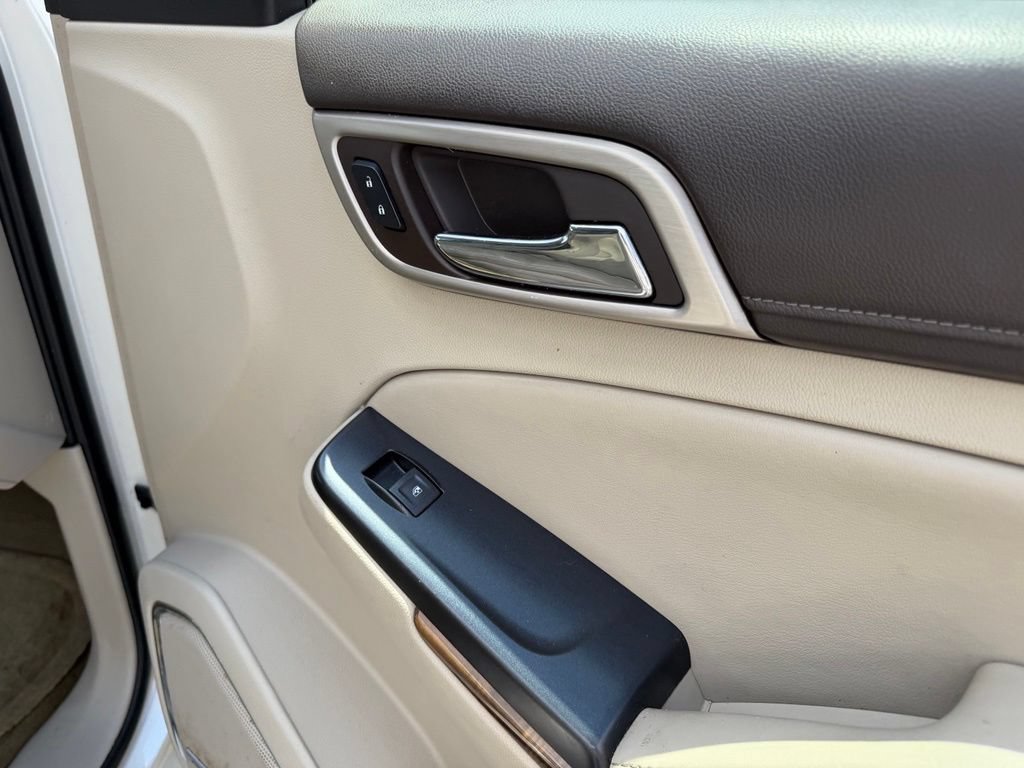 Used 2015 GMC Yukon XL Denali w/ Premium Package AWD/4WD image 31