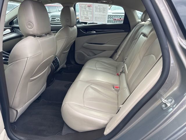 Used 2017 Buick LaCrosse Preferred image 18