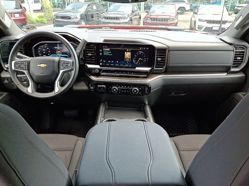 Used 2026 Chevrolet Silverado 2500 LT AWD/4WD image 10