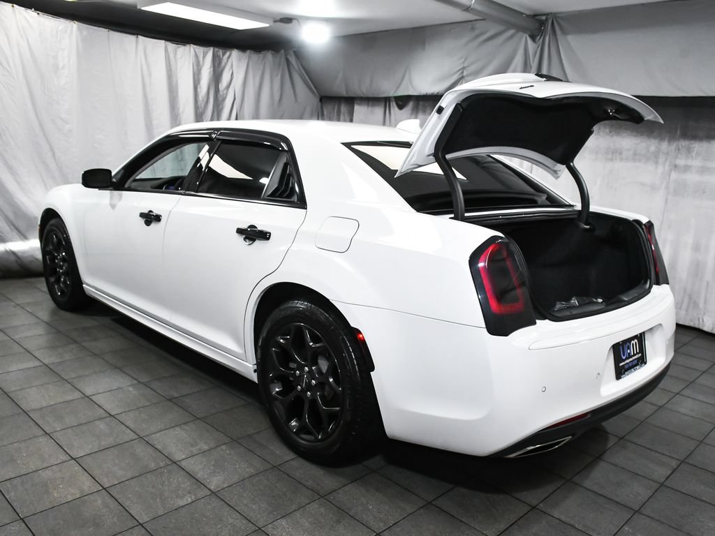 Used 2023 Chrysler 300 Touring L w/ Comfort Group AWD/4WD image 60