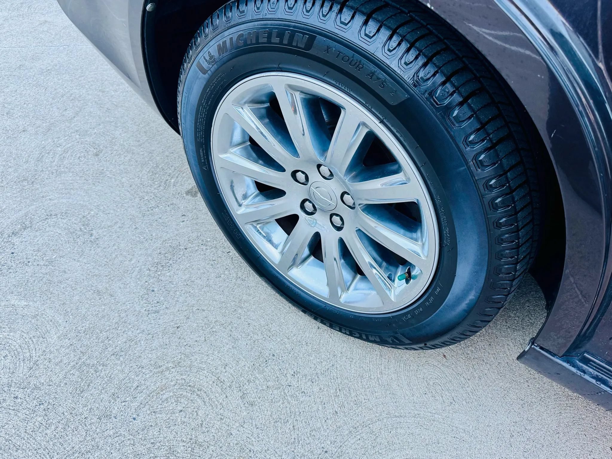Used 2012 Chrysler 300 Limited RWD image 24