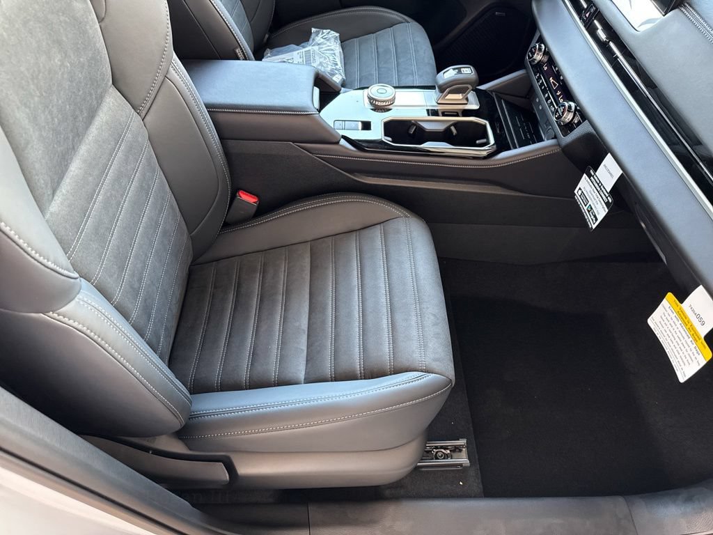 New 2026 Mitsubishi Outlander AWD image 26