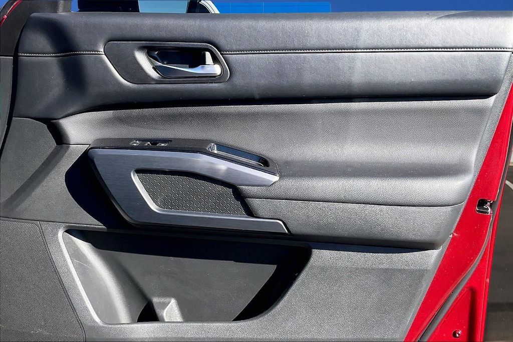 Used 2023 Nissan Pathfinder SL w/ SL Premium Package image 29