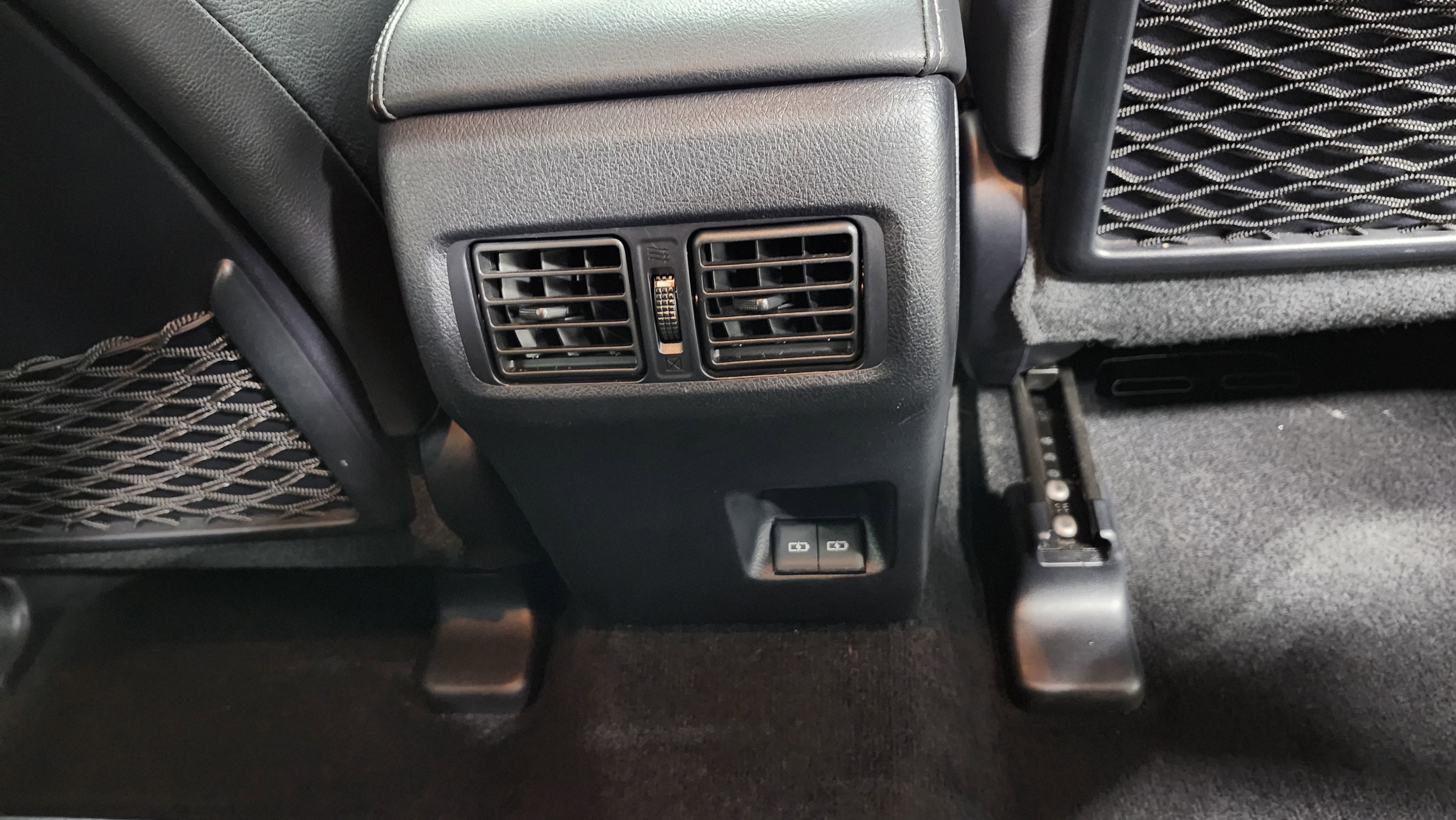 Used 2023 Toyota 4Runner Limited image 22