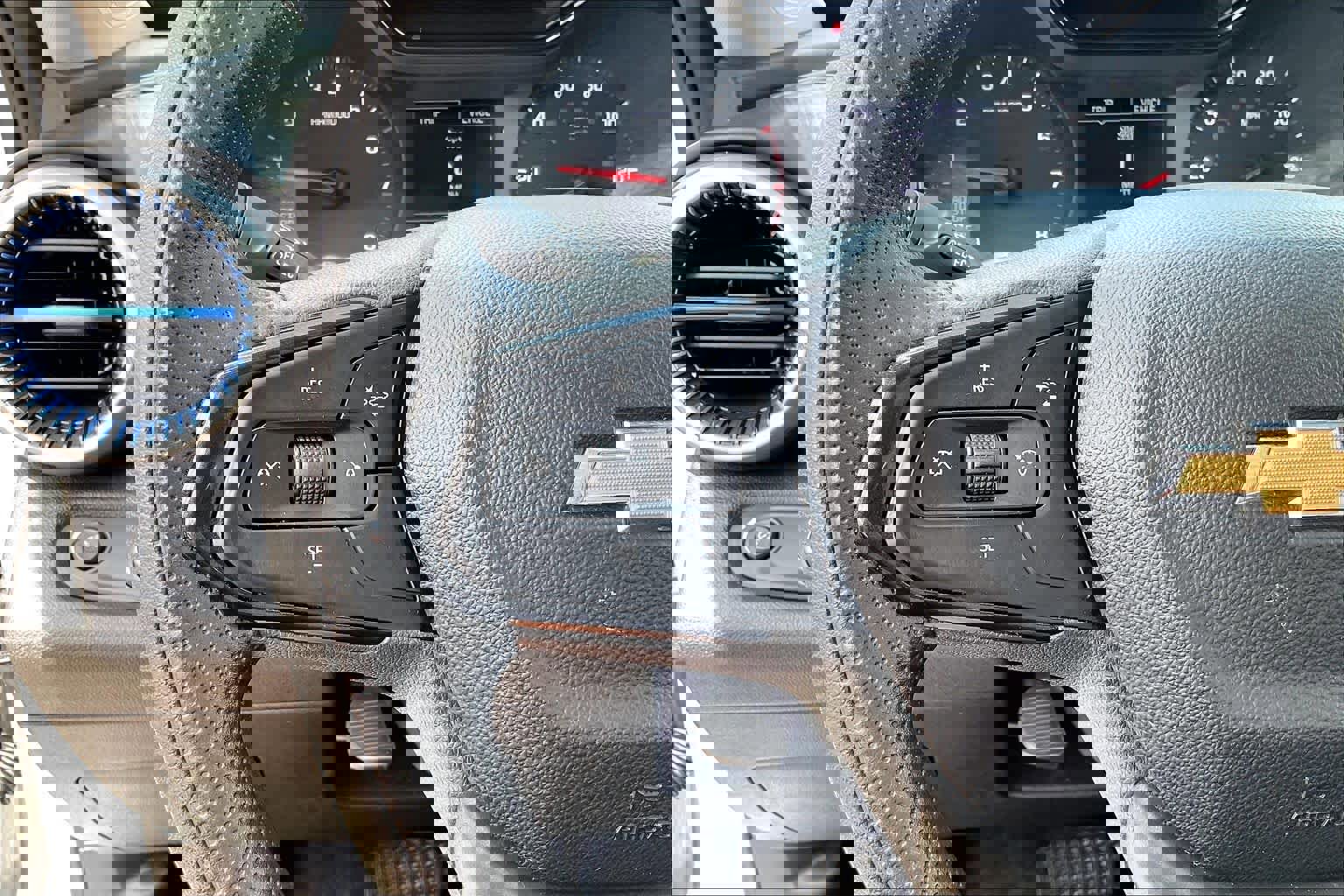 Used 2024 Chevrolet Trax LS w/ LS Convenience Package image 21