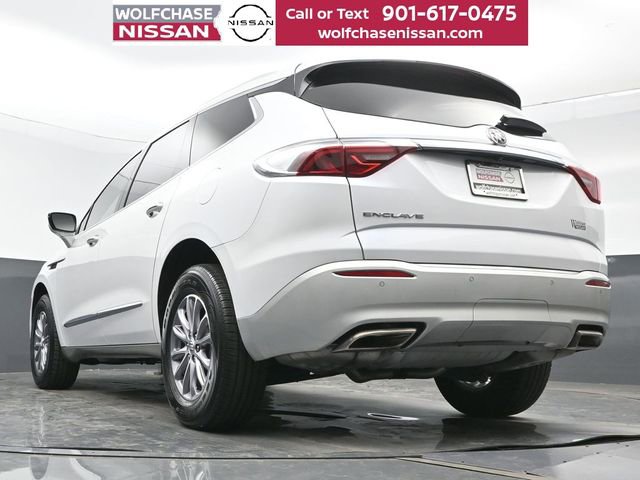 Used 2023 Buick Enclave Essence image 23