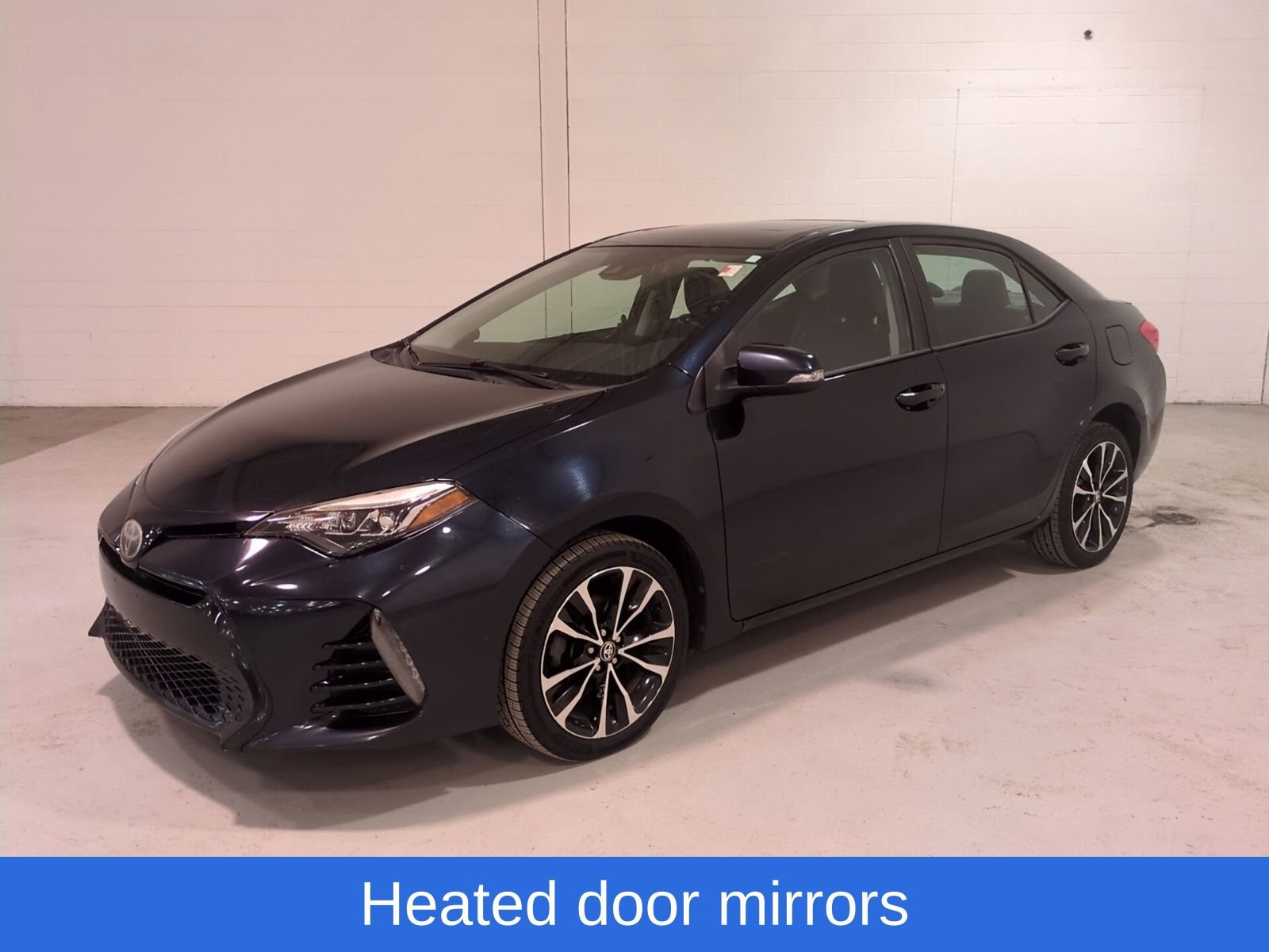 Used 2017 Toyota Corolla SE w/ SE Premium Package image 8