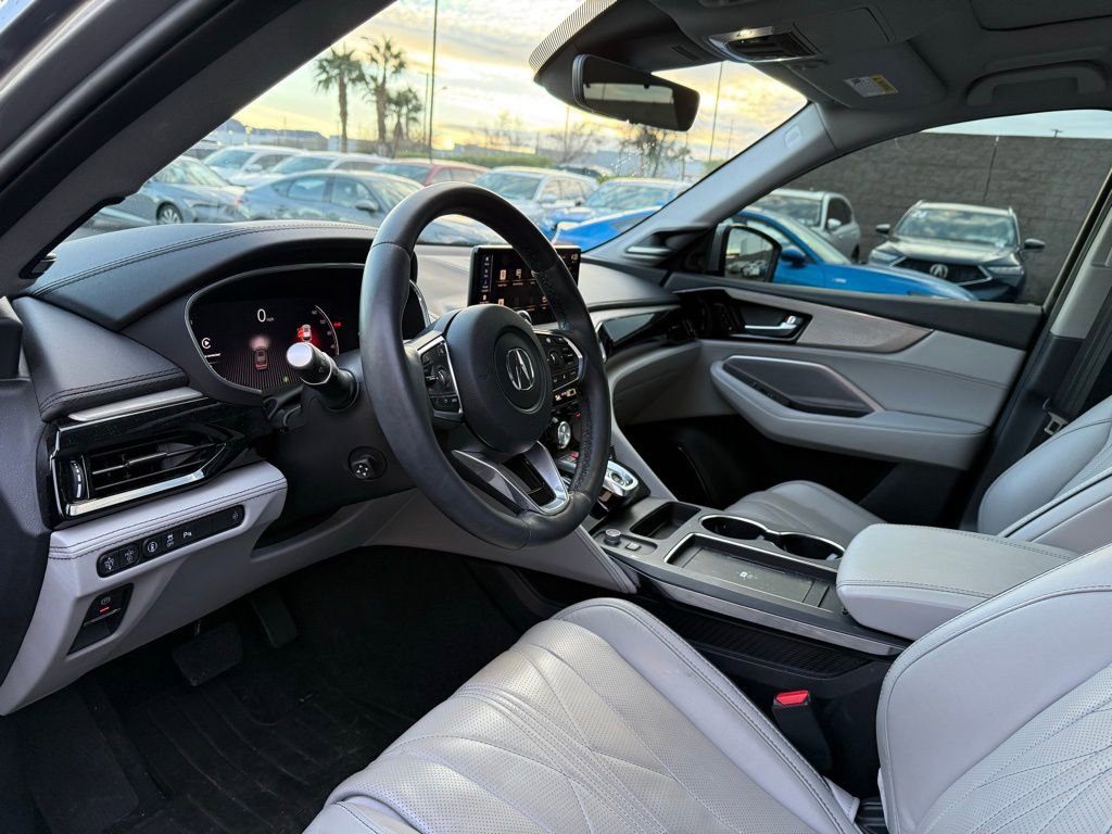 Used 2025 Acura MDX Advance Package image 8
