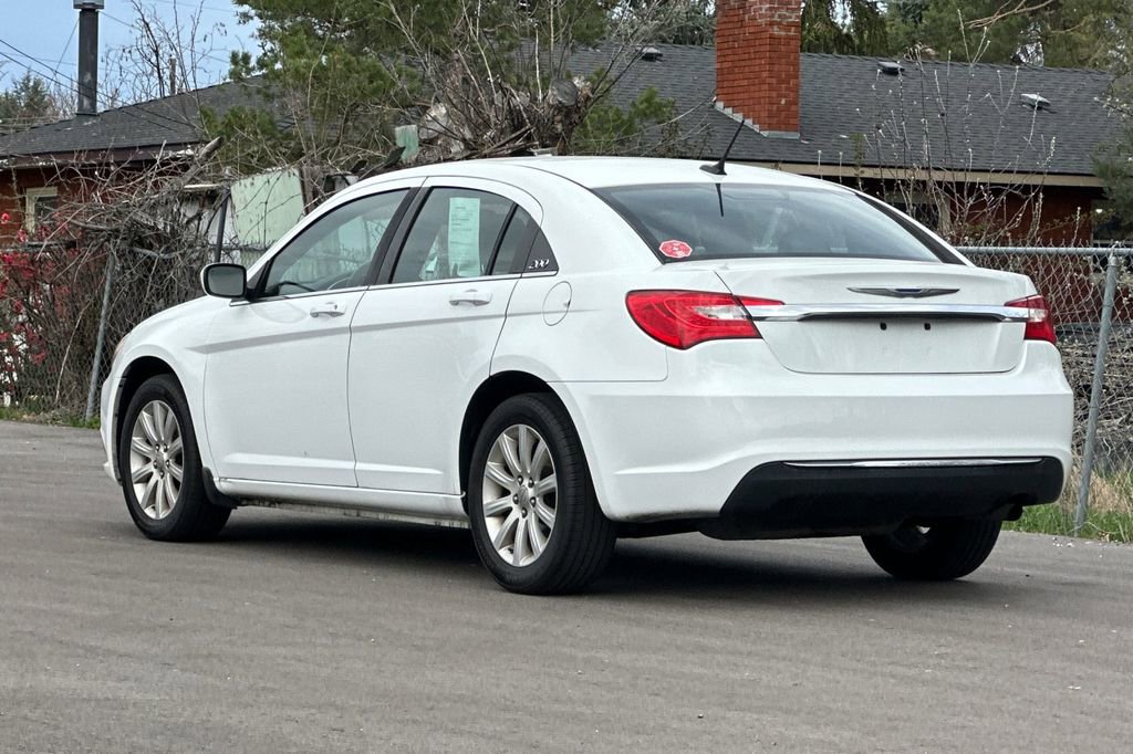 Used 2013 Chrysler 200 Touring w/ Cold Weather Group image 6