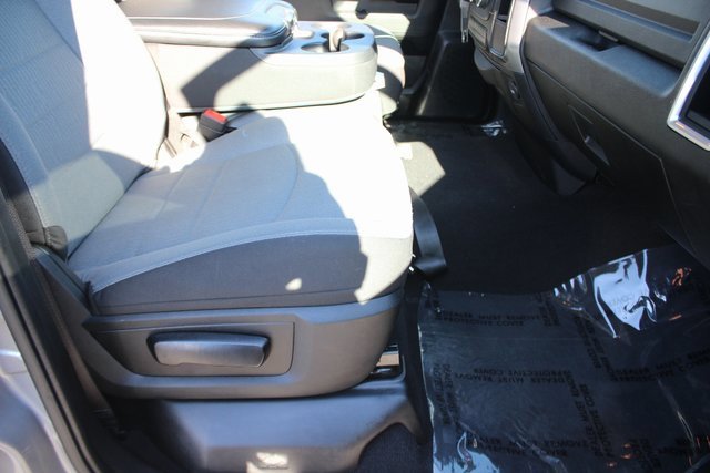 Used 2024 RAM 1500 Classic SLT image 26