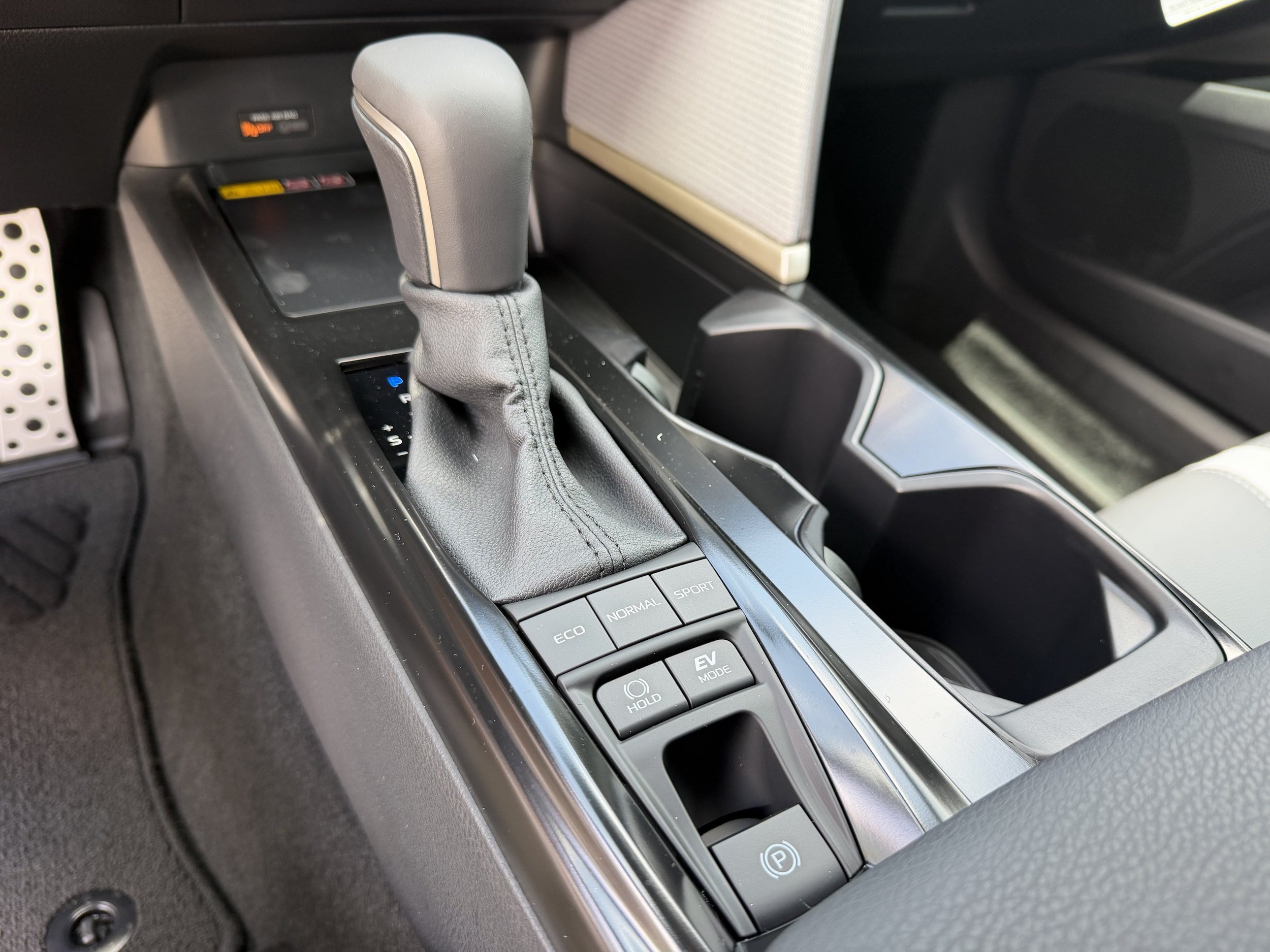 New 2026 Toyota Camry SE FWD image 13