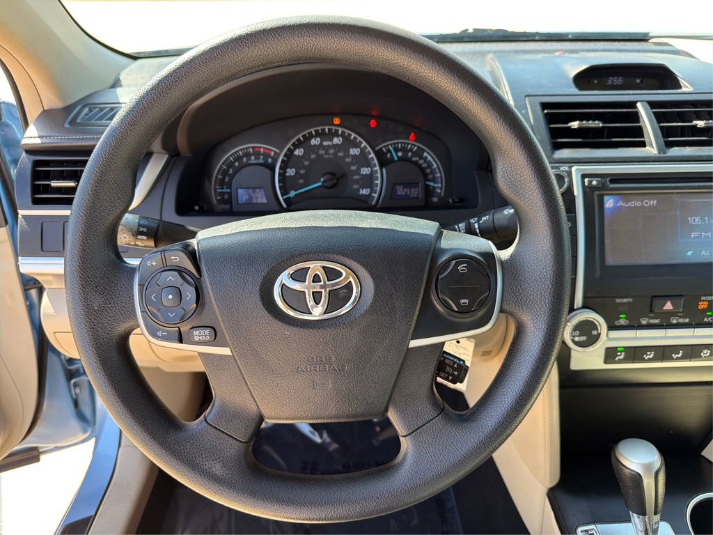 Used 2013 Toyota Camry LE image 18