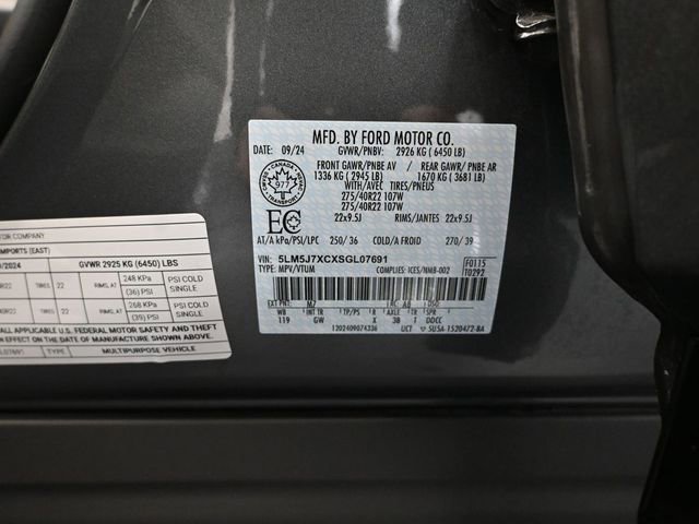 Used 2025 Lincoln Aviator Reserve w/ Jet Appearance Package image 59