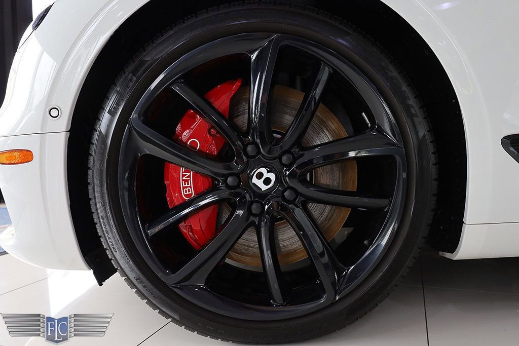 Used 2022 Bentley Continental GT V8 image 39
