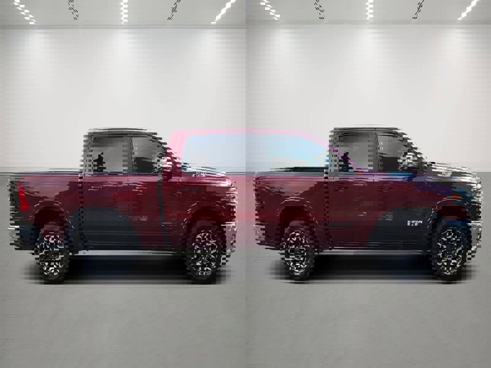 Used 2025 RAM 1500 Laramie image 6