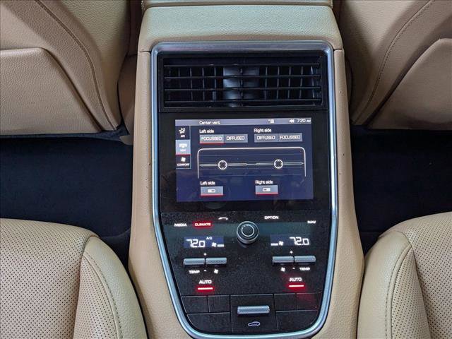 Used 2018 Porsche Panamera 4 image 19