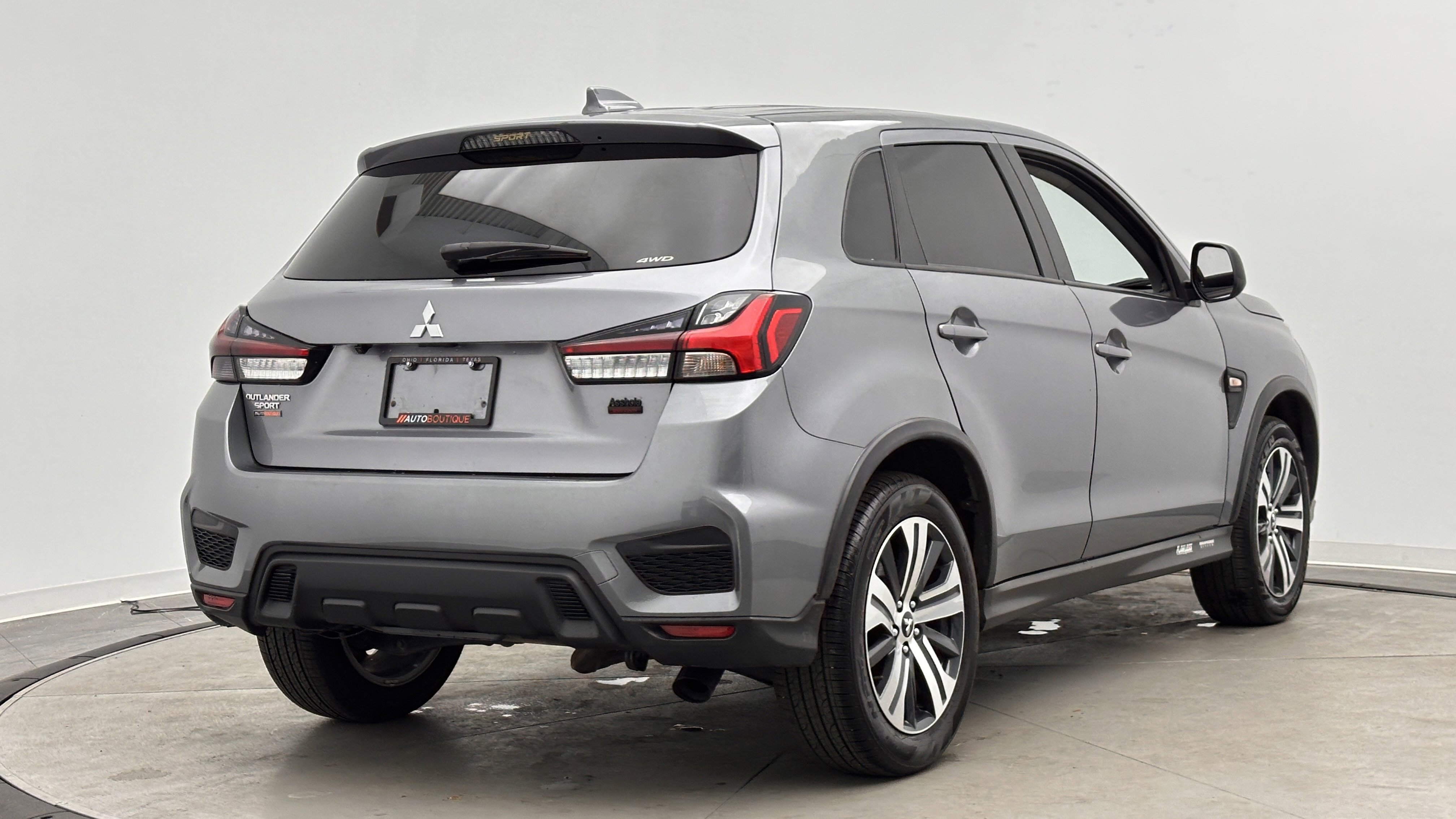Used 2023 Mitsubishi Outlander Sport ES AWD/4WD image 7
