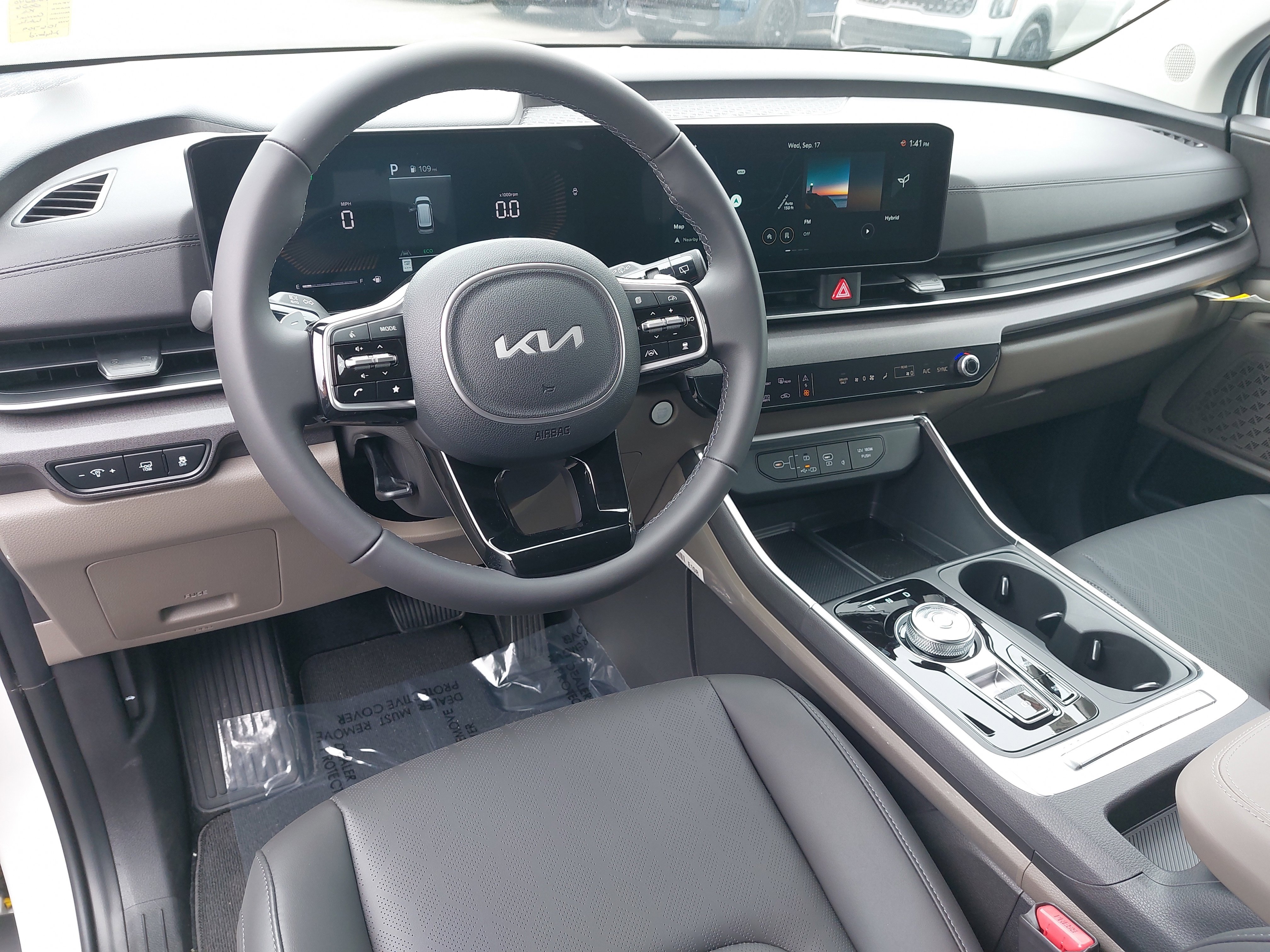 New 2026 Kia Carnival EX image 18