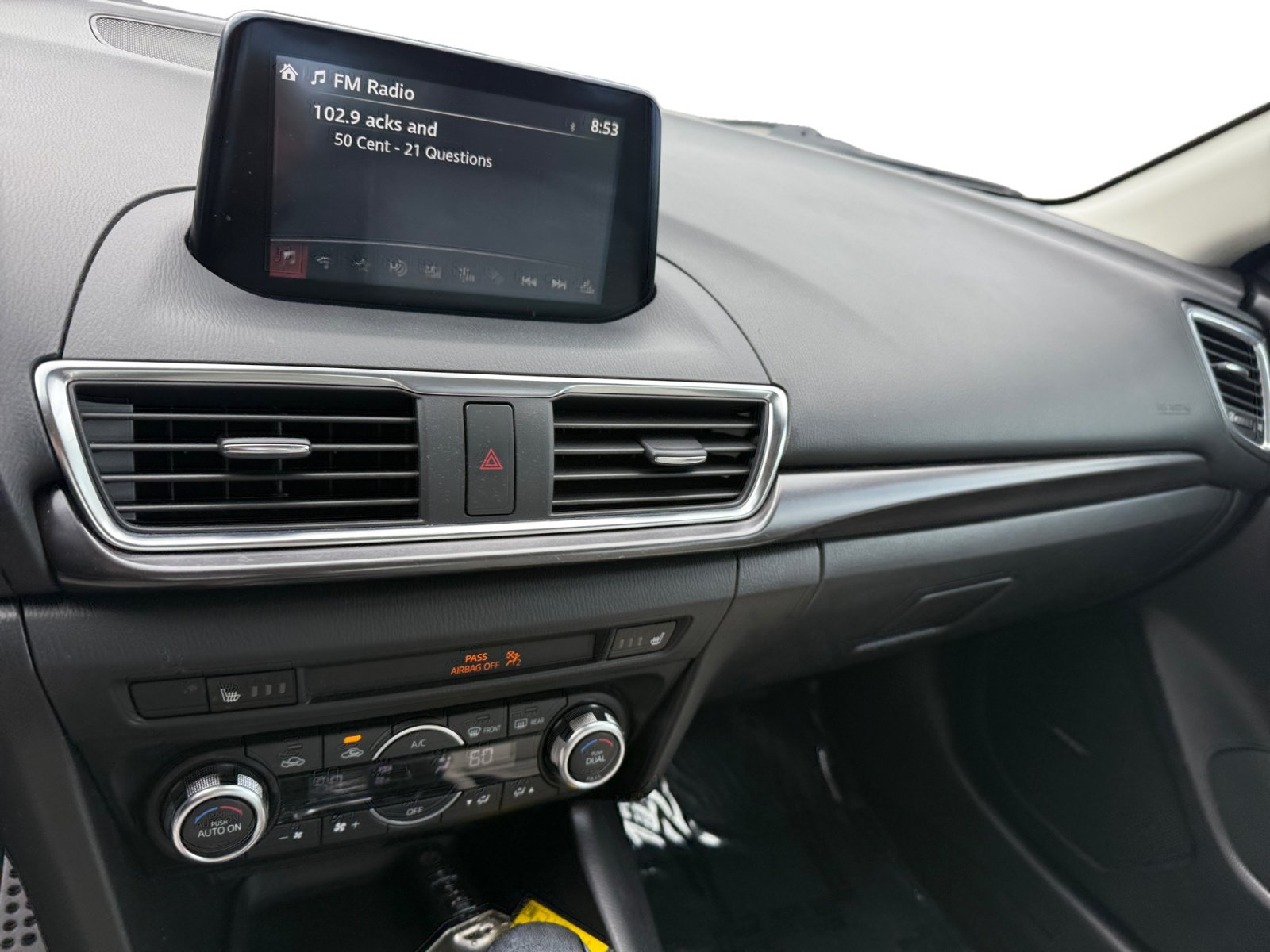 Used 2018 MAZDA MAZDA3 Grand Touring FWD image 12