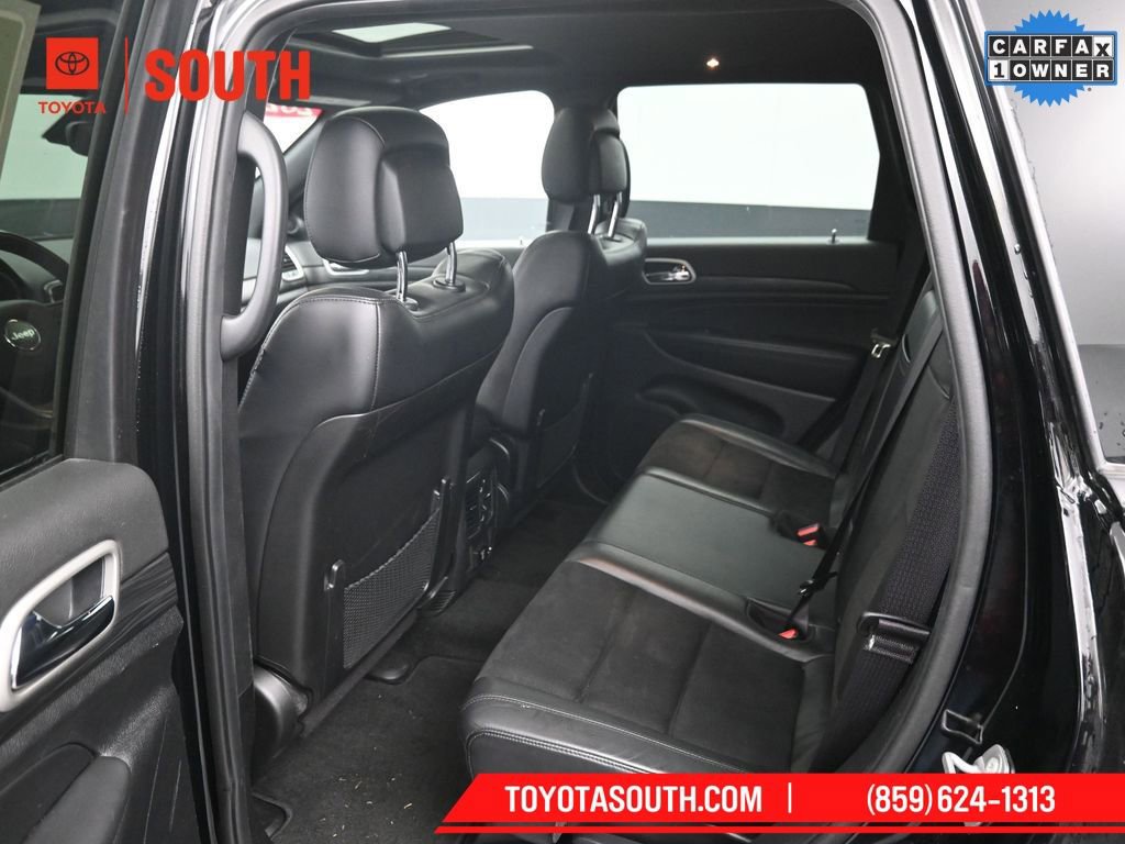 Used 2022 Jeep Grand Cherokee Laredo X image 10