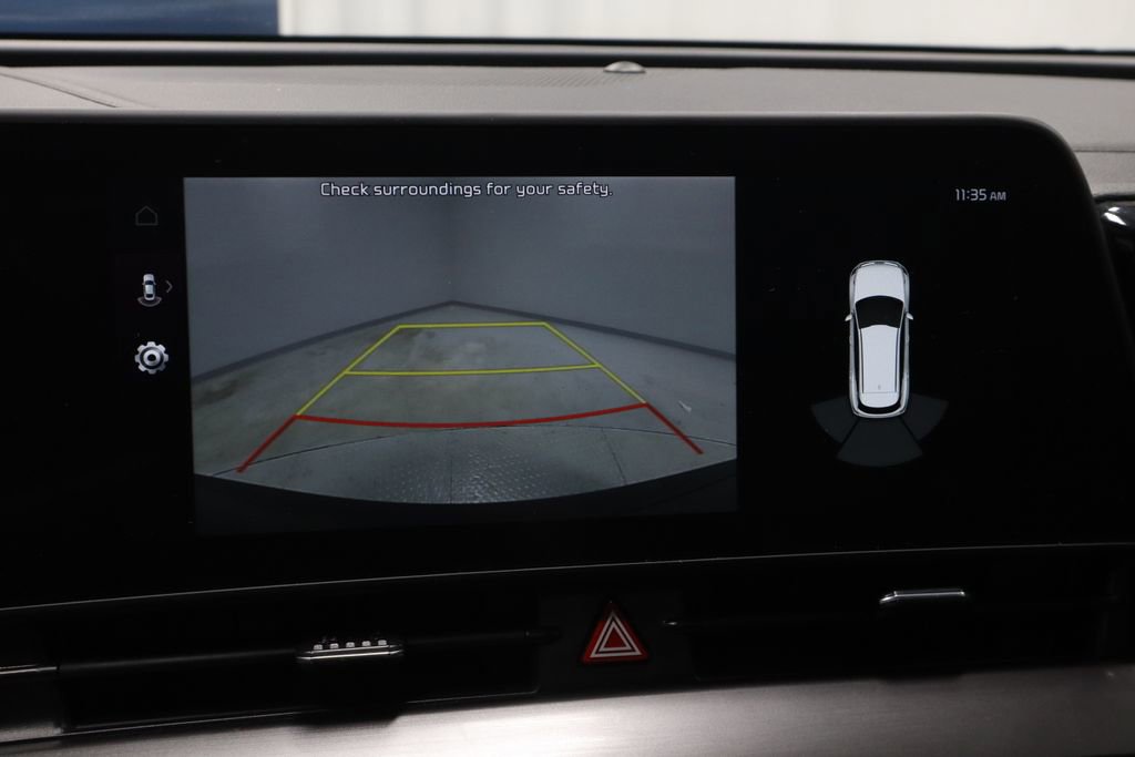 Used 2025 Kia Sportage EX w/ Premium Package image 4