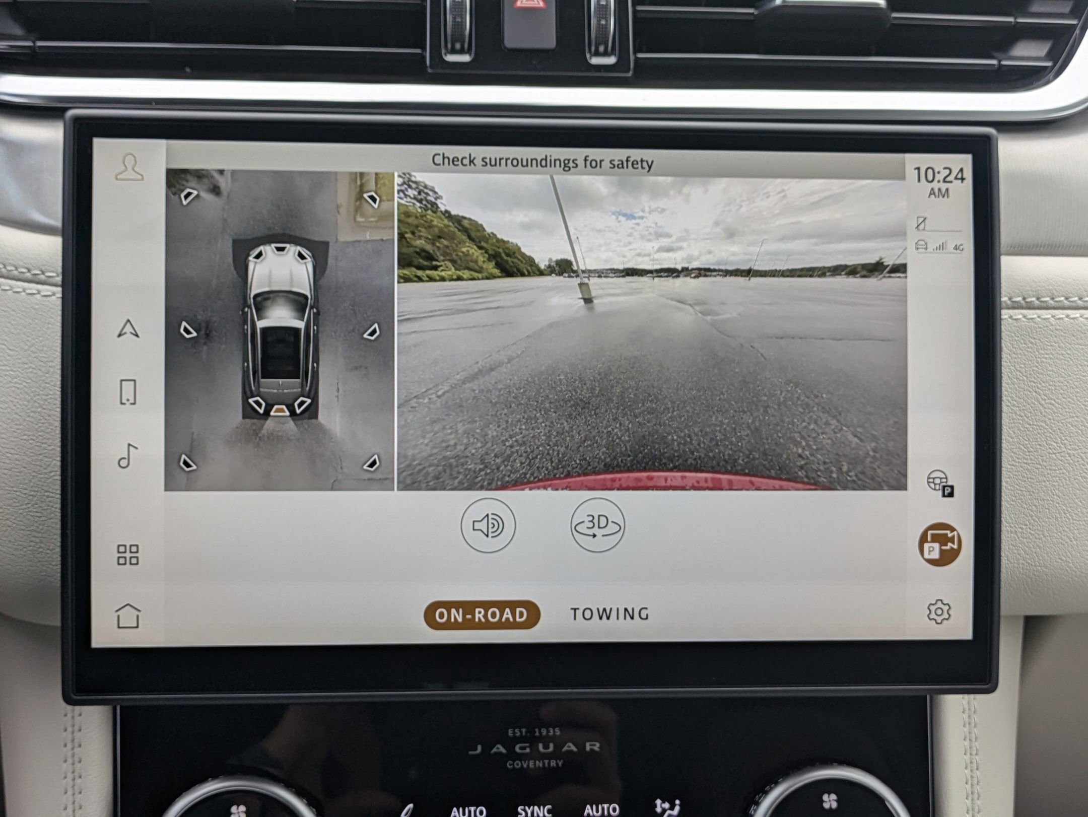 Used 2026 Jaguar F-PACE R-Dynamic S image 15