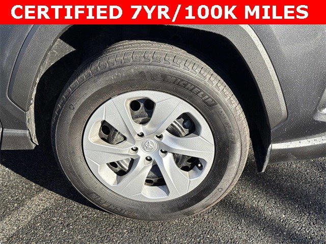 Used 2024 Toyota RAV4 LE image 7