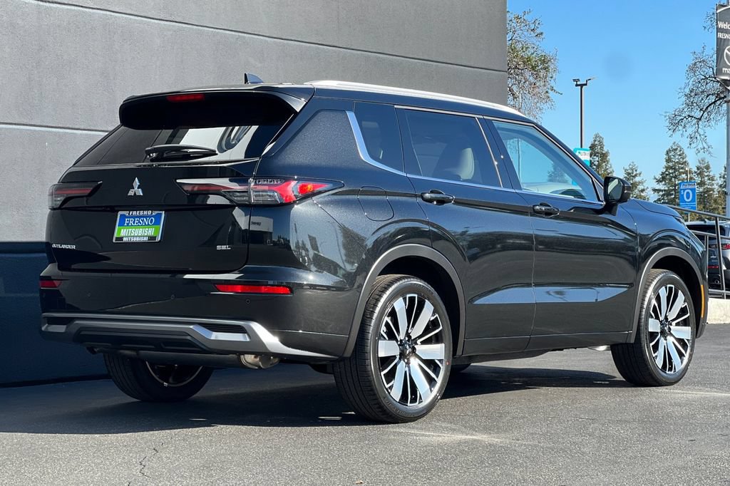New 2026 Mitsubishi Outlander SEL FWD image 5