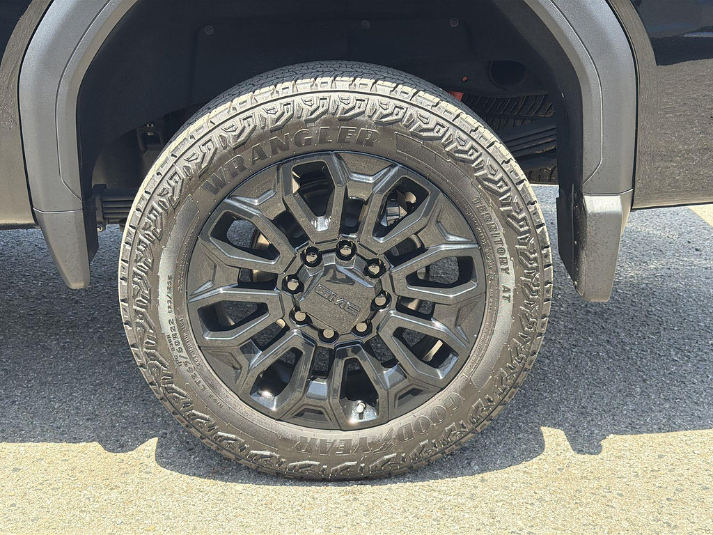 Used 2025 GMC Sierra 2500 Denali Ultimate AWD/4WD image 33