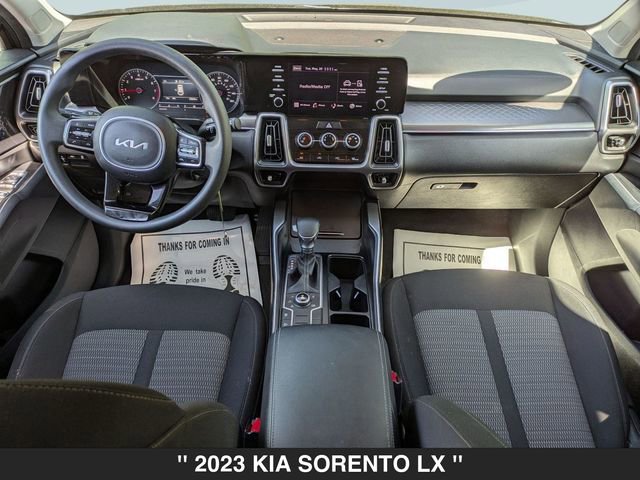 Used 2023 Kia Sorento LX image 27