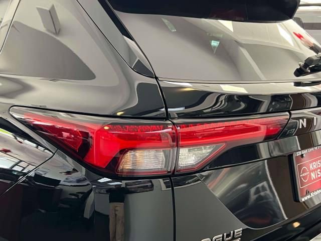 New 2026 Nissan Rogue Platinum AWD/4WD image 8