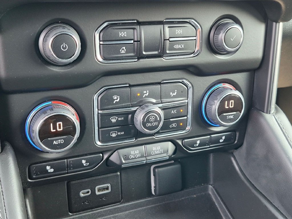 Used 2023 Chevrolet Tahoe LT AWD/4WD image 19