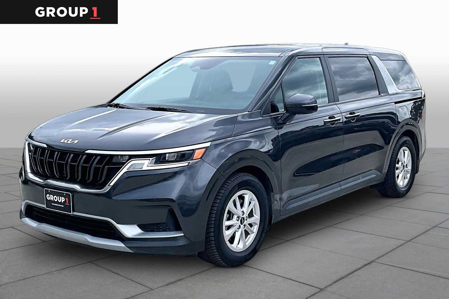 Certified 2023 Kia Carnival LX FWD image 1