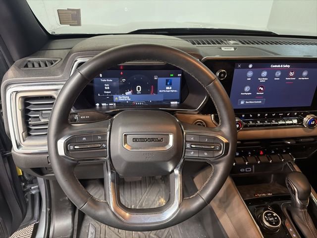 Used 2024 GMC Canyon Denali AWD/4WD image 26