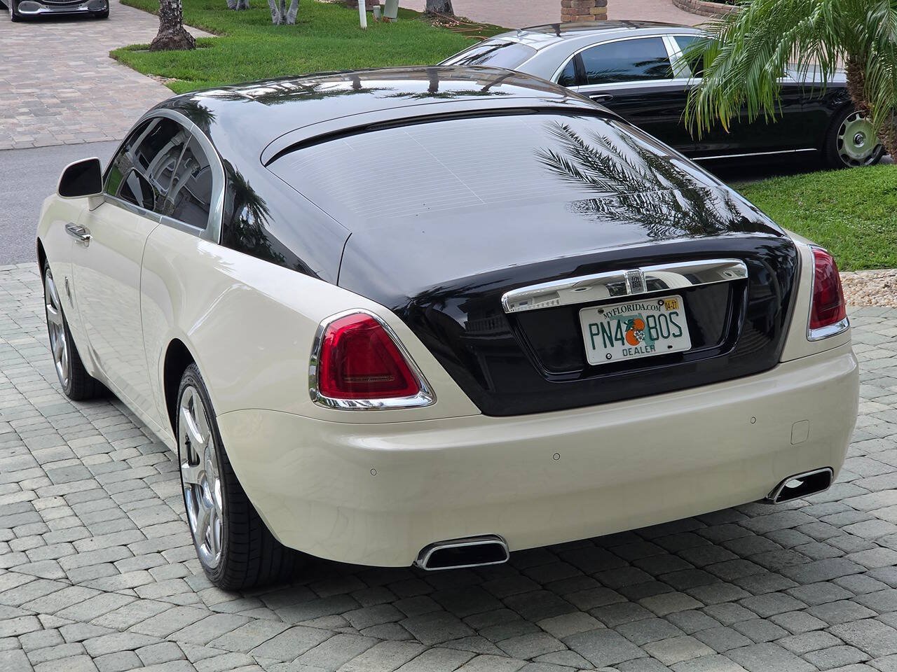 Used 2014 Rolls-Royce Wraith RWD image 32
