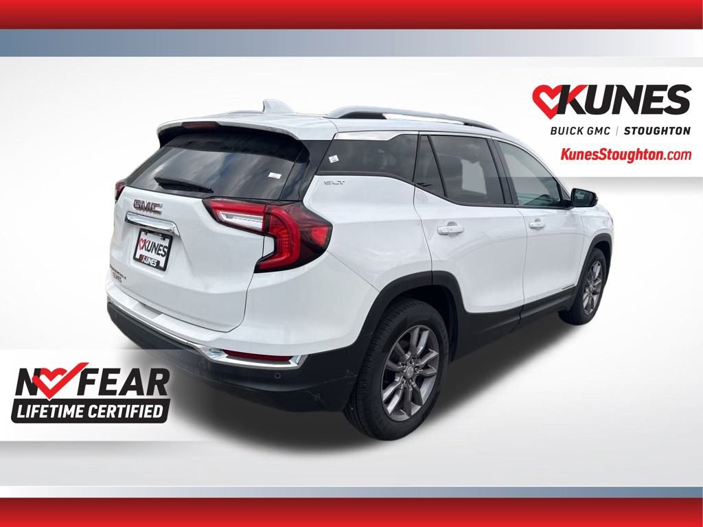 Used 2023 GMC Terrain SLT image 11