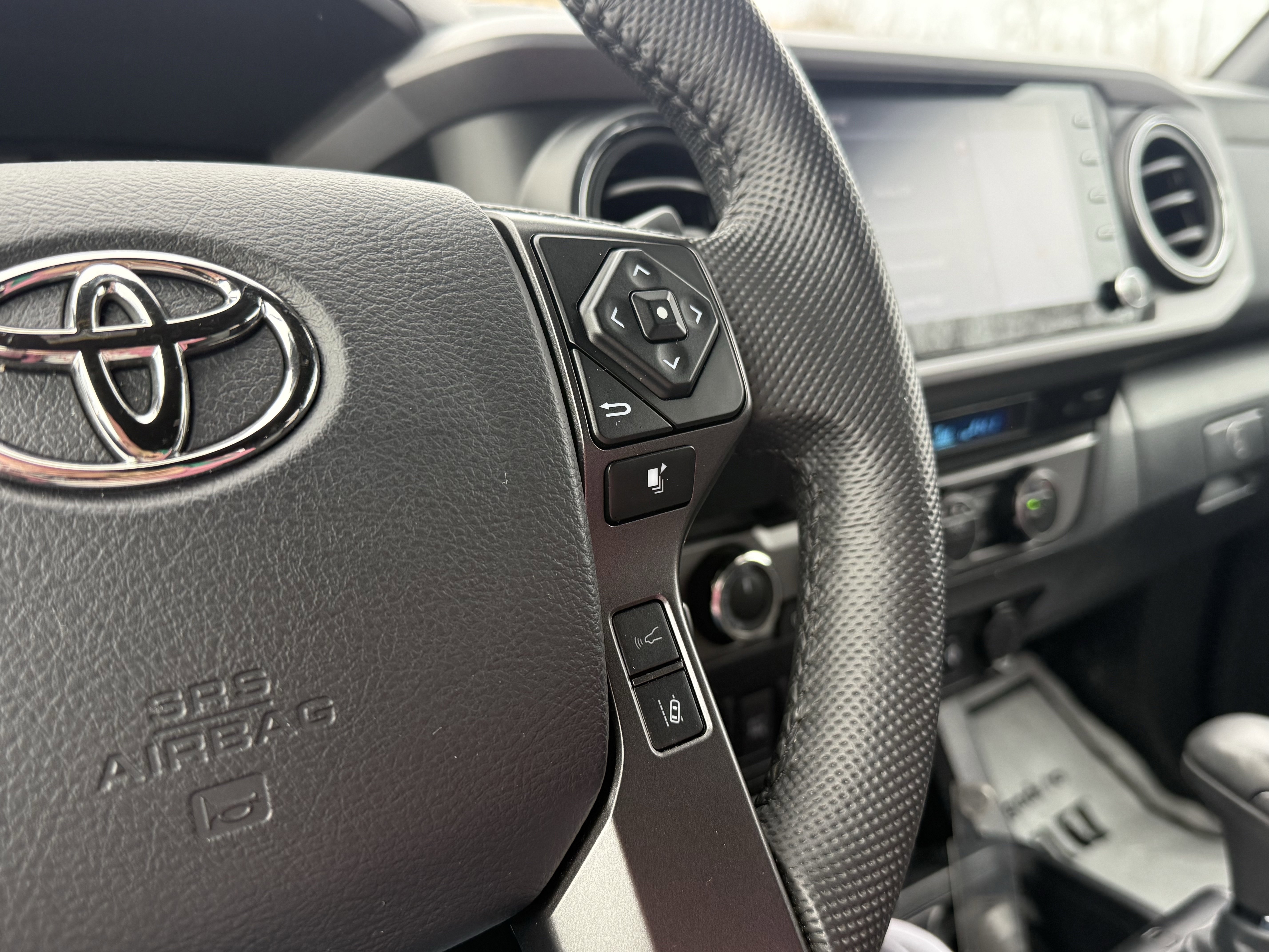 Used 2023 Toyota Tacoma TRD Off-Road image 18