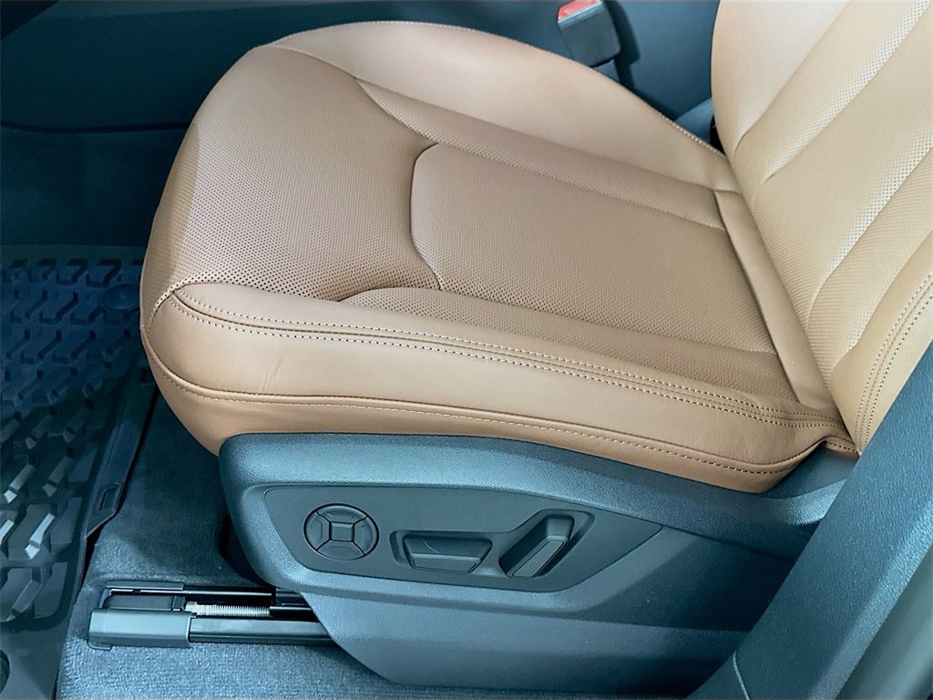 New 2026 Audi Q8 Premium Plus image 9