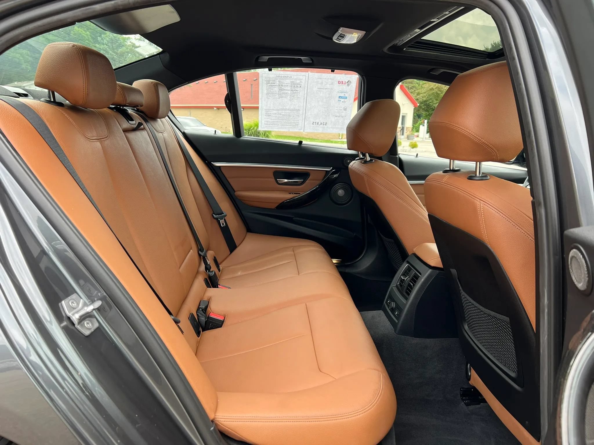 Used 2016 BMW 340i xDrive Sedan AWD/4WD image 27