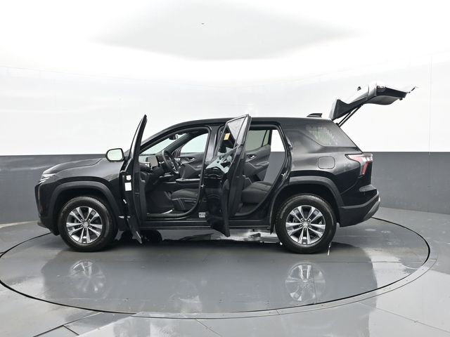 Used 2025 Chevrolet Equinox LT image 32
