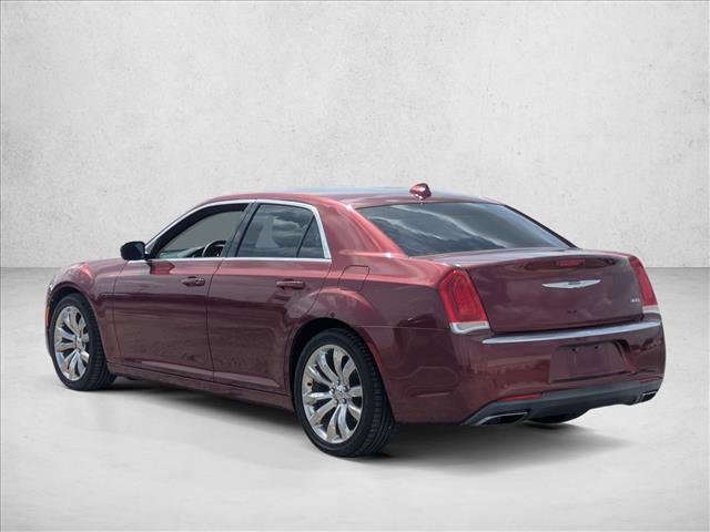 Used 2017 Chrysler 300 Limited w/ Driver Convenience Group RWD image 6
