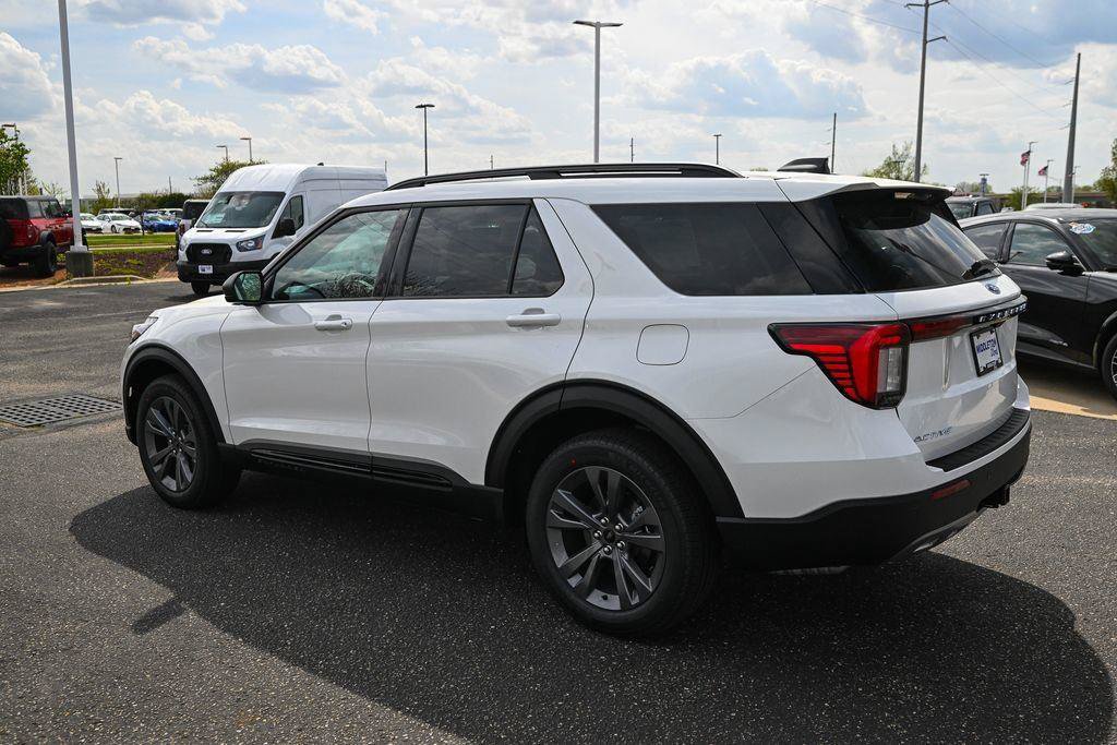 New 2026 Ford Explorer Active w/ Active Comfort Package AWD/4WD image 7