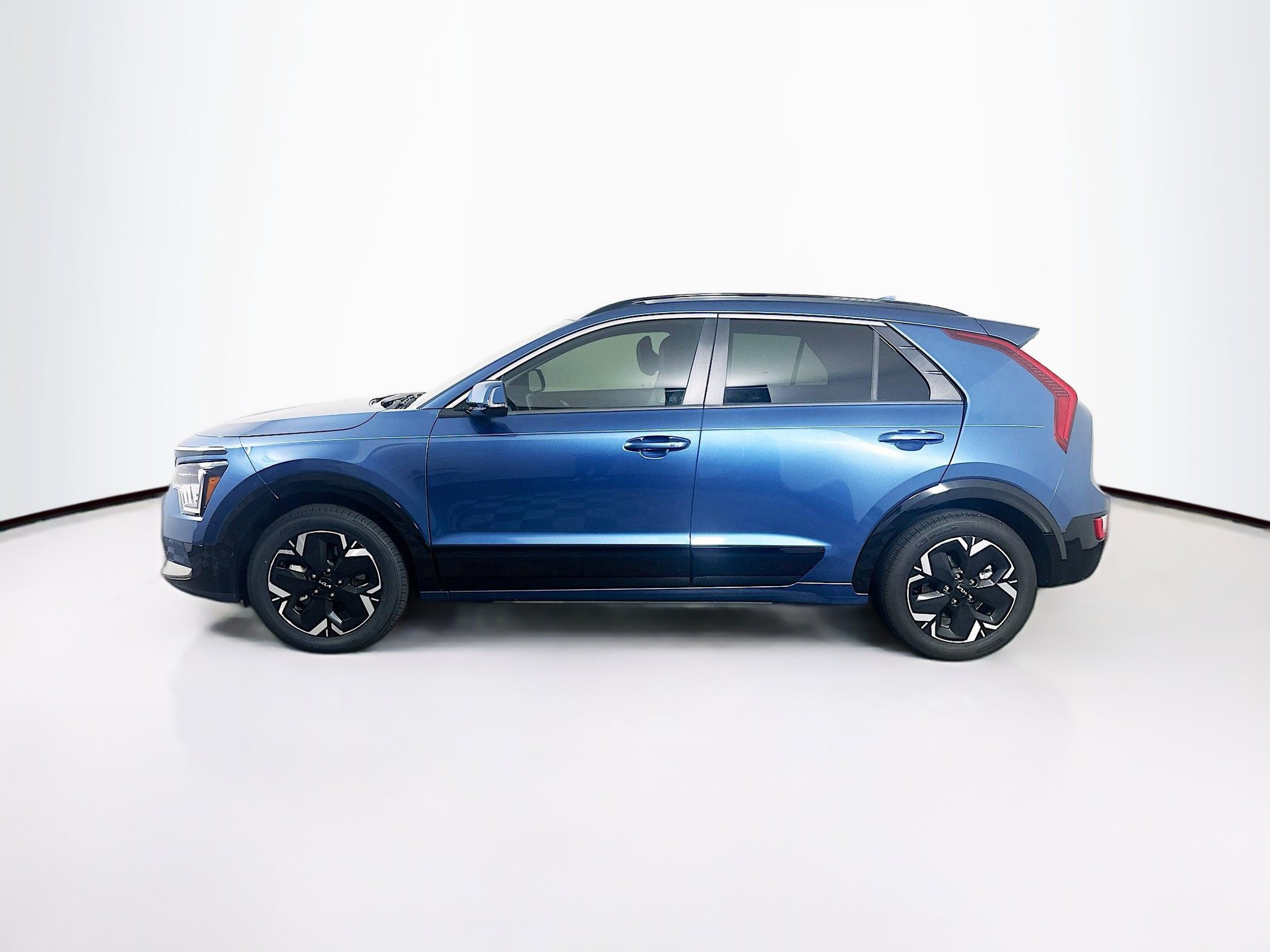 Used 2023 Kia Niro Wind FWD image 4