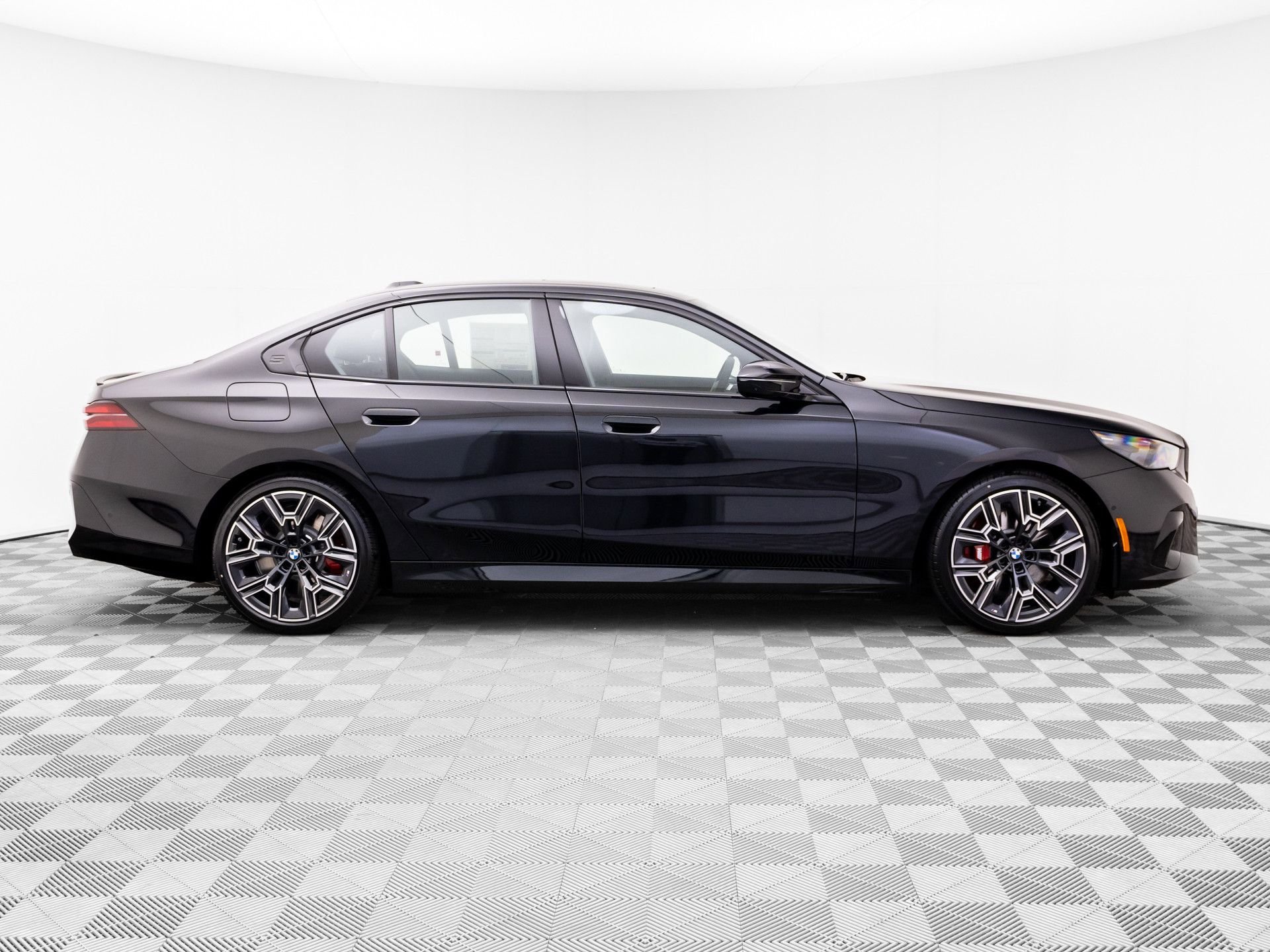 New 2026 BMW i5 AWD/4WD image 8