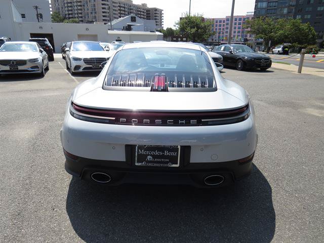 Used 2025 Porsche 911 Carrera RWD image 3