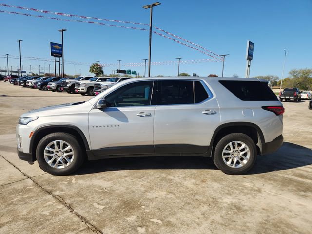 Used 2022 Chevrolet Traverse LS image 4