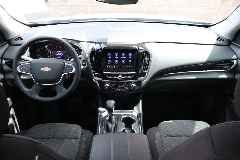 Used 2021 Chevrolet Traverse LT FWD image 40