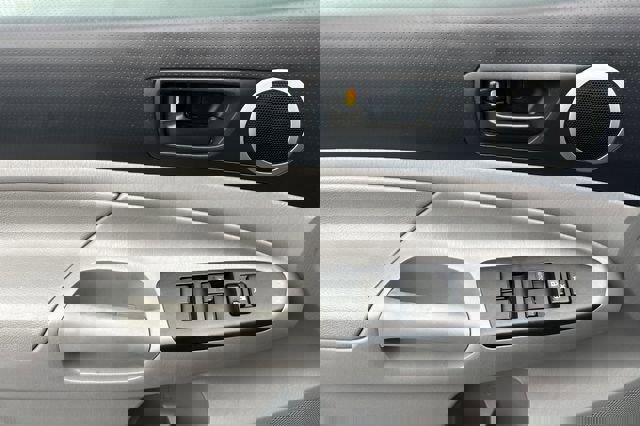 Used 2013 Toyota Tacoma PreRunner w/ TRD Sport Pkg image 12