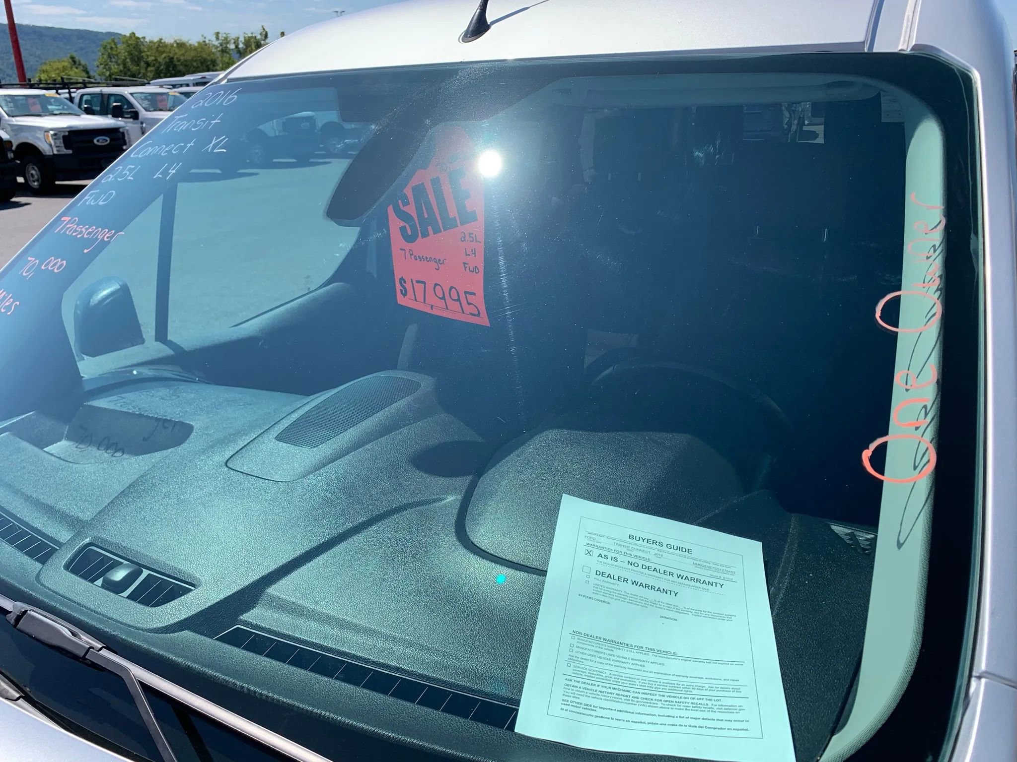 Used 2016 Ford Transit Connect XL image 4